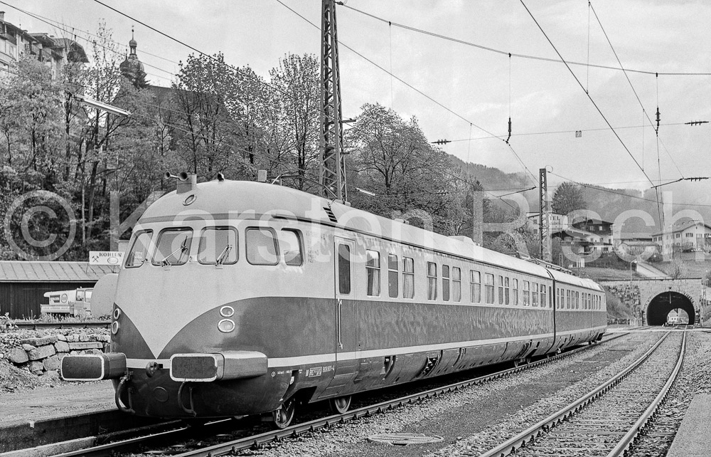 954 18,8 - 1978 81_KR24211