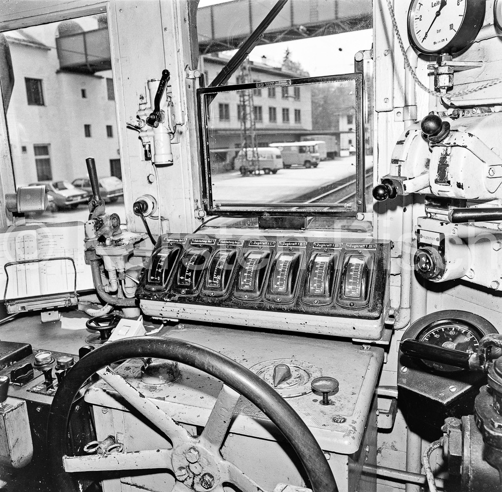 954 18,8 - 1979 65_KR66602