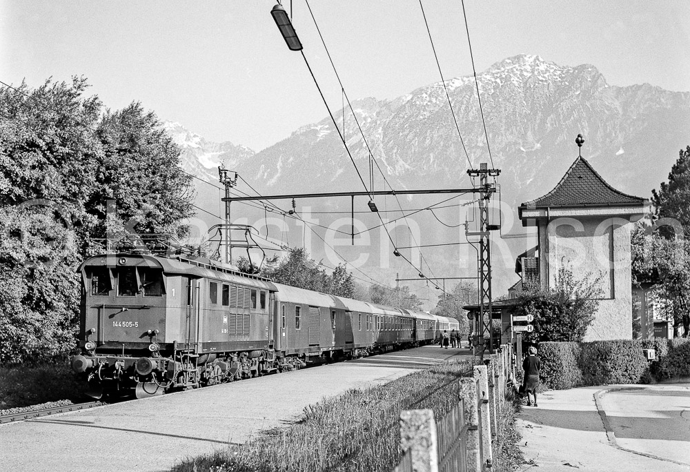 954 1,7 - 1979 67_KR66632