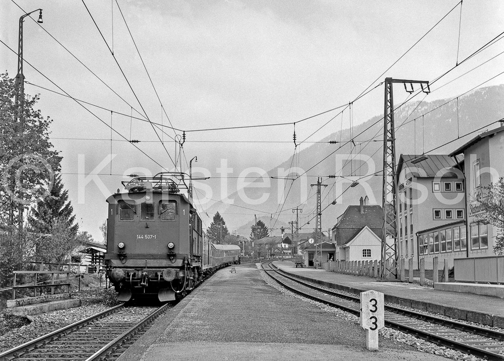 954 3,3 - 1979 64_KR66599