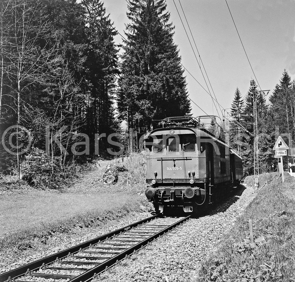 954 7,2 - 1979 68_KR66648