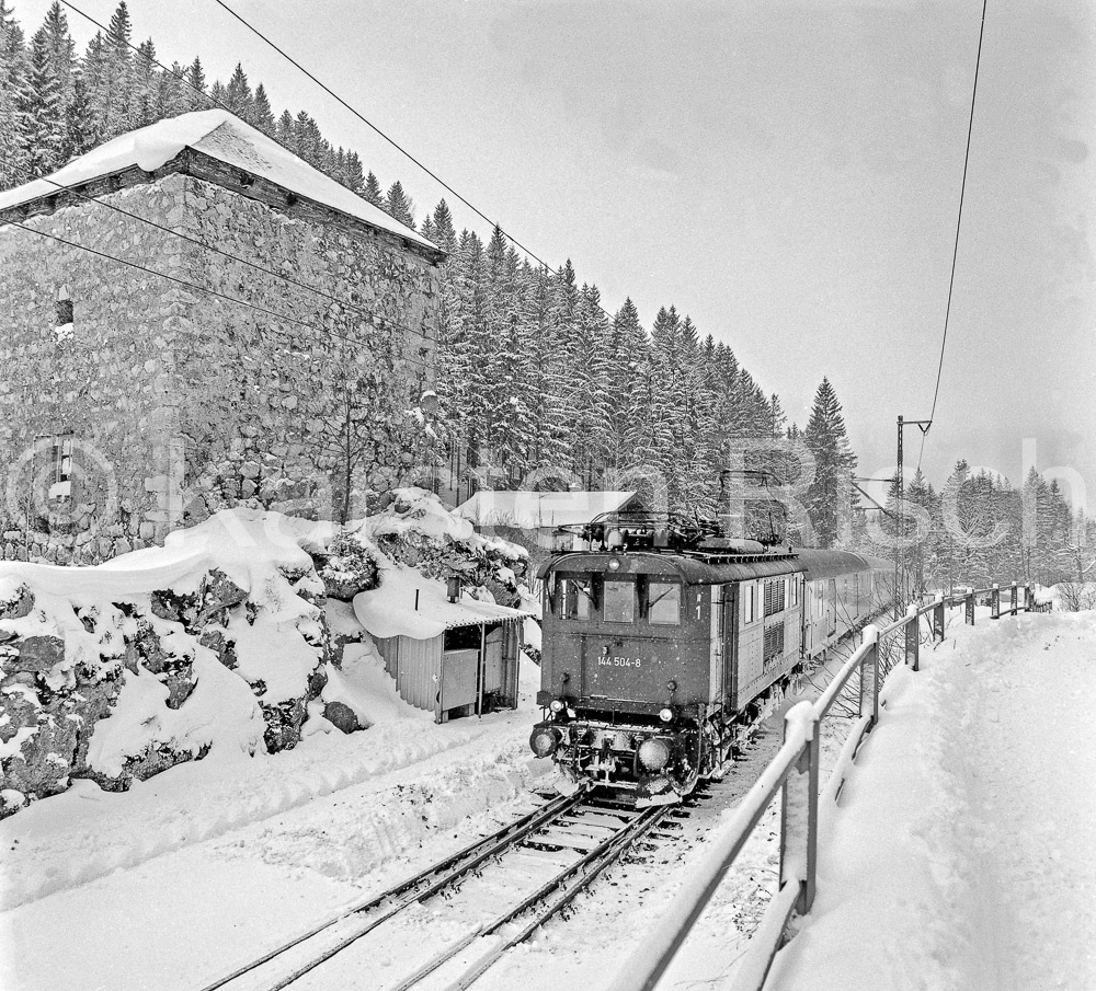 S-954 7,4 - 1980 05_KR59113