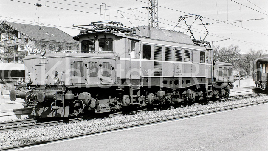 410 38,2 - 1979 23_KR96013