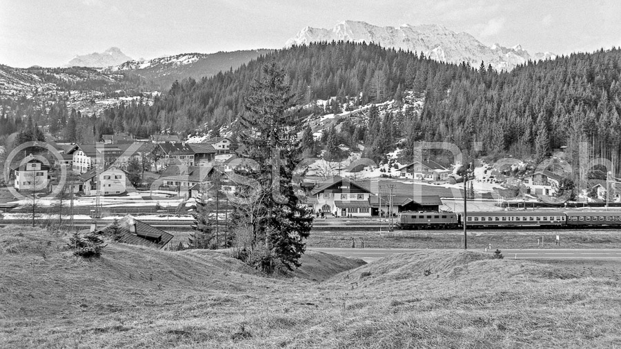 960 112,3 - 1979 24_KR96032