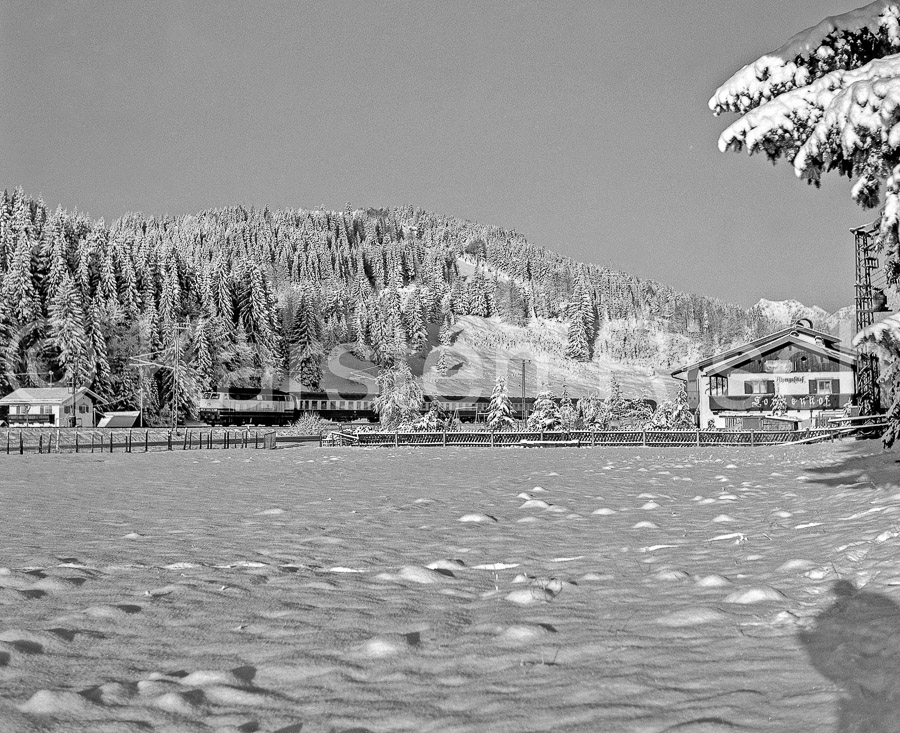 960 112,3 - 1979 29_KR96090