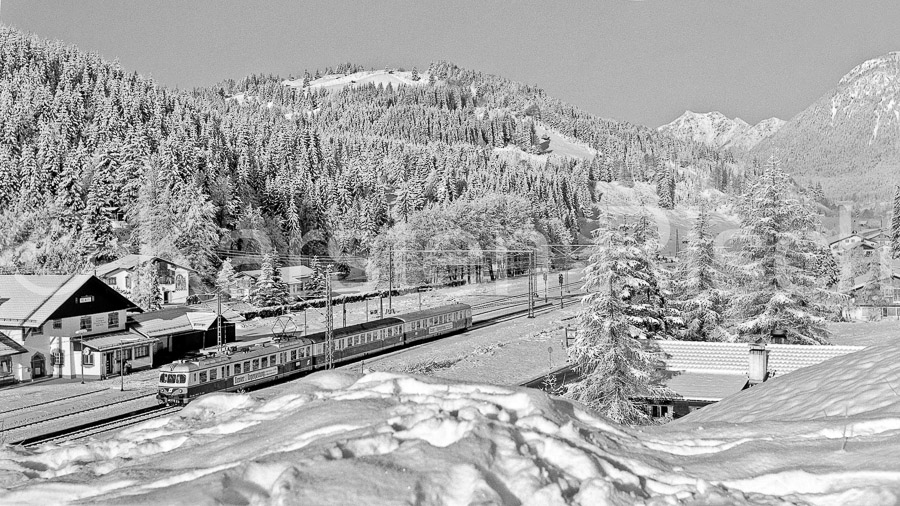 960 112,3 - 1979 29_KR96091