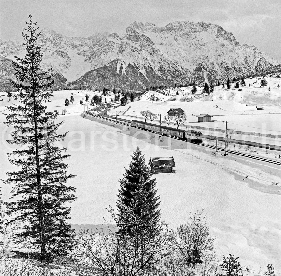 960 112,6 - 1978 29_KR93230