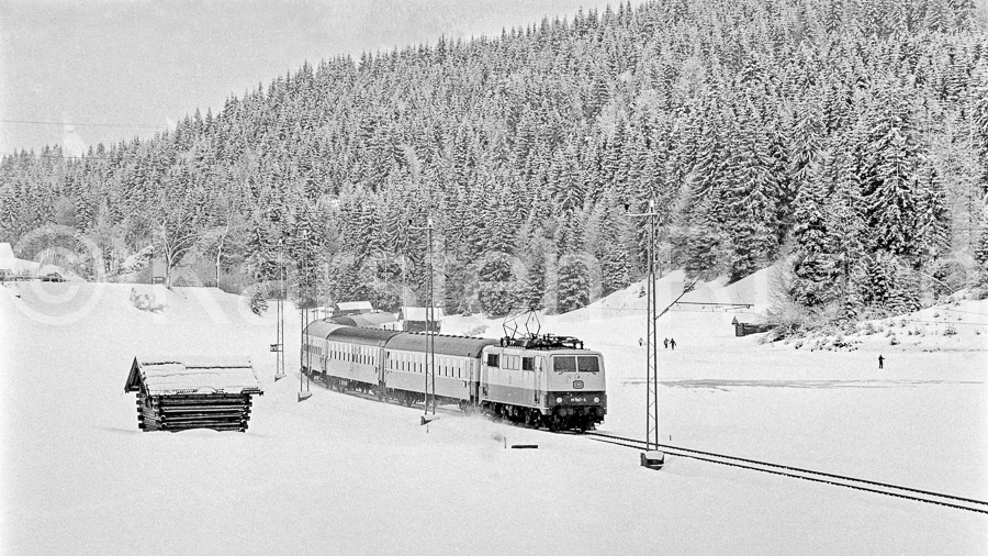 960 113,6 - 1978 28_KR93214