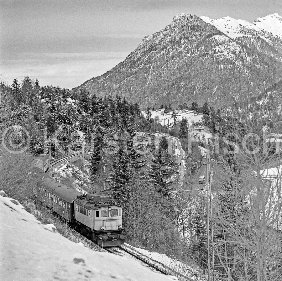 960 114,0 - 1979 32_KR96124