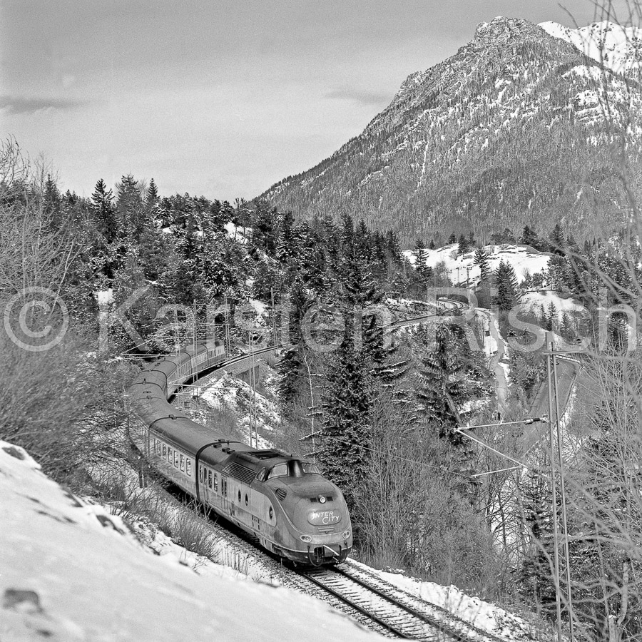 960 114,4 - 1979 32_KR96120