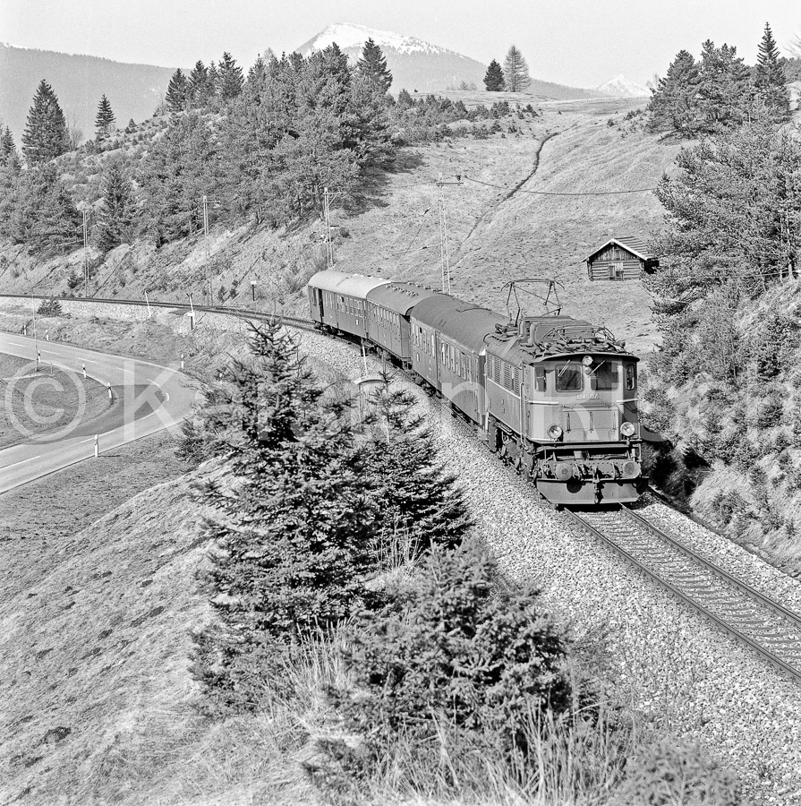 960 114,5 - 1979 21_KR95996