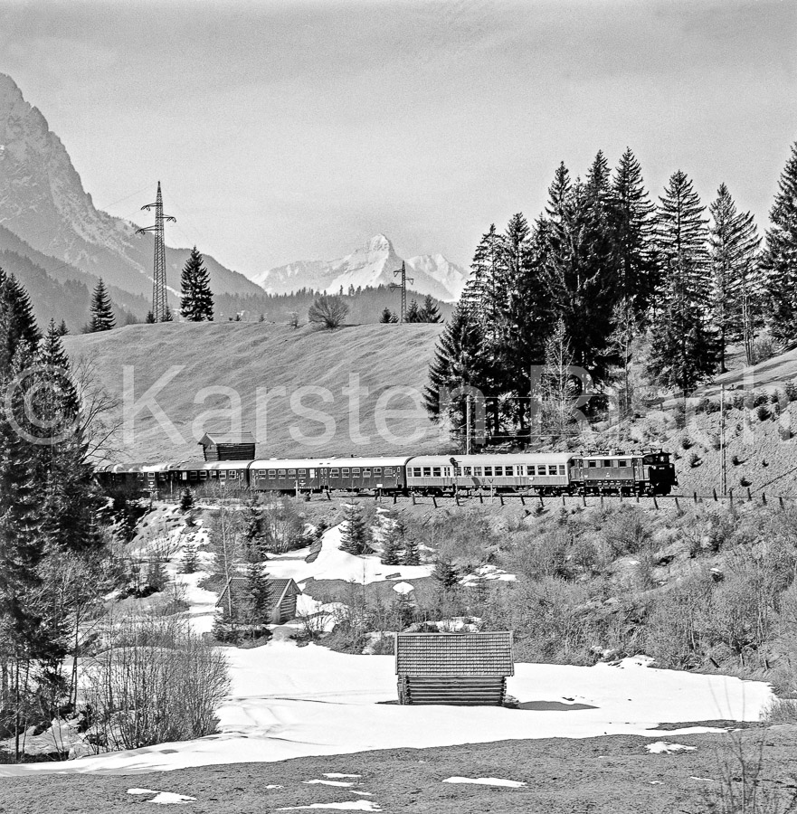 960 114,8 - - 1979 21_KR95994