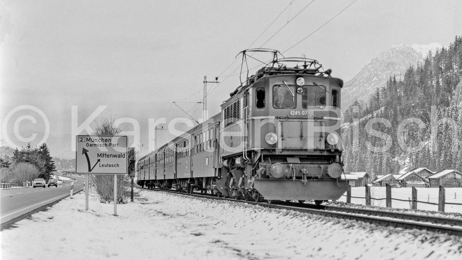 960 120,0 - 1979 32_KR96127