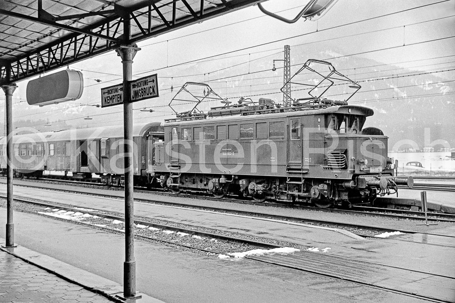 965 0,0 - 1978 25_KR93130