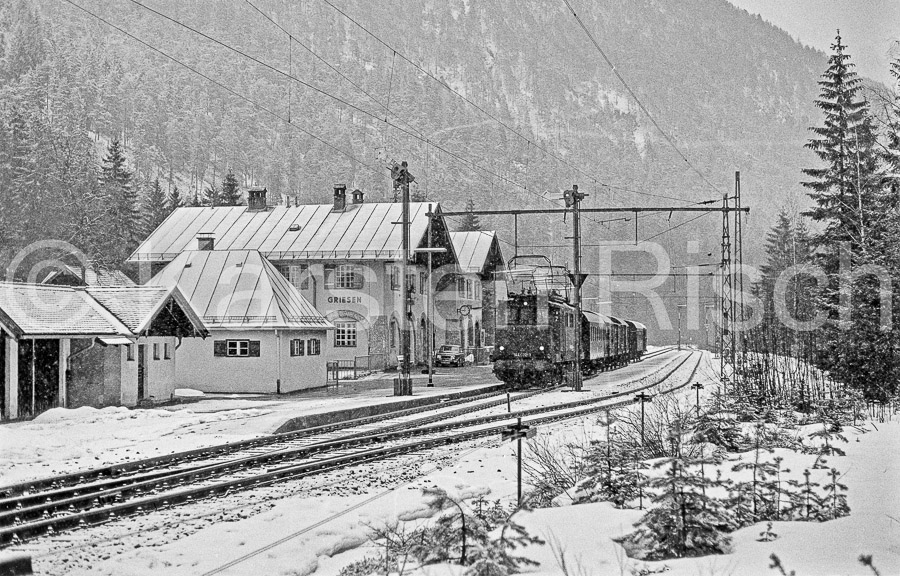 965 13,3 - 1978 25_KR93164