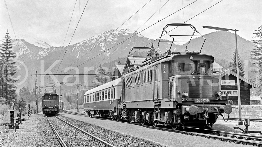 DB-Außerfernbahn-965 13,3 - 1978 111_KR74763