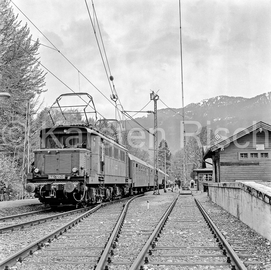 DB-Außerfernbahn-965 5,5 - 1978 111_KR74772-2