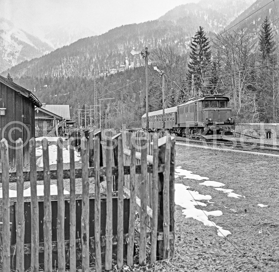 DB-Außerfernbahn-965 5,5 - 1978 27_KR93186