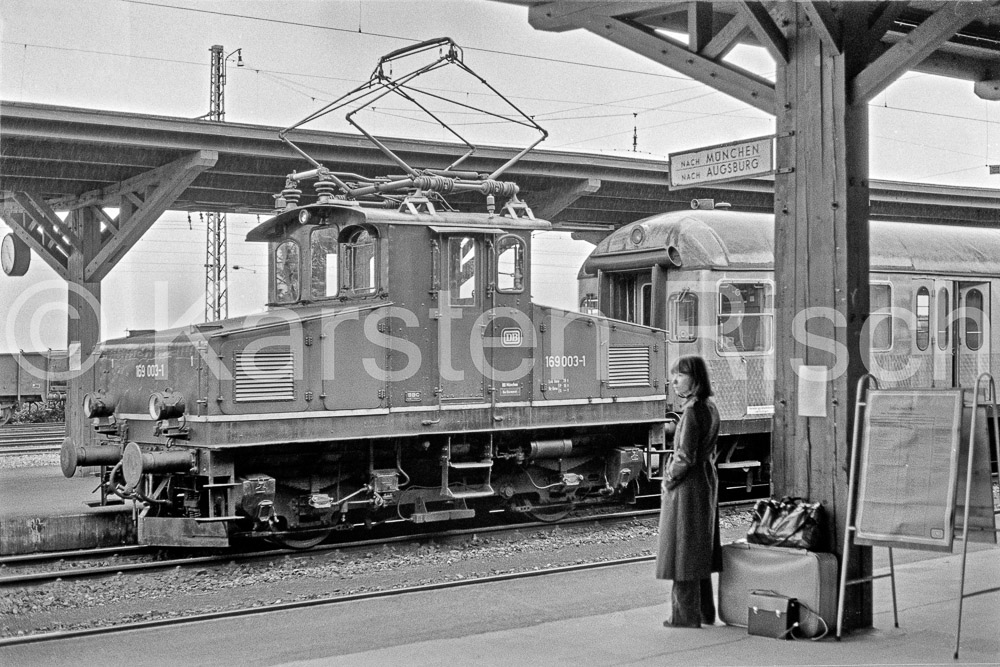 960 74,9 - 1978 104_KR24609