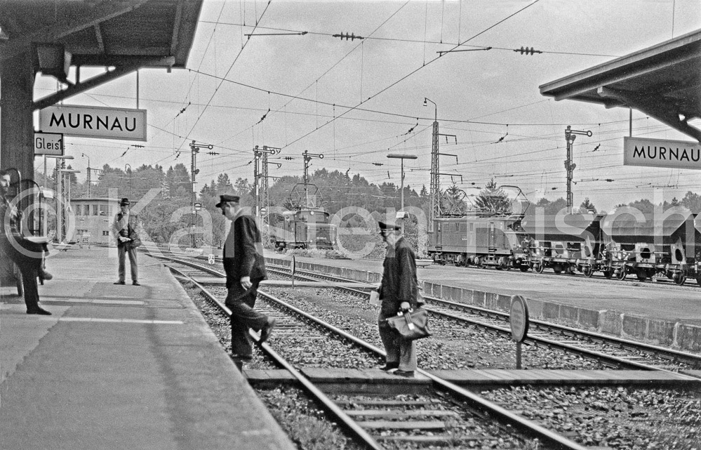 960 74,9 - 1978 104_KR24640