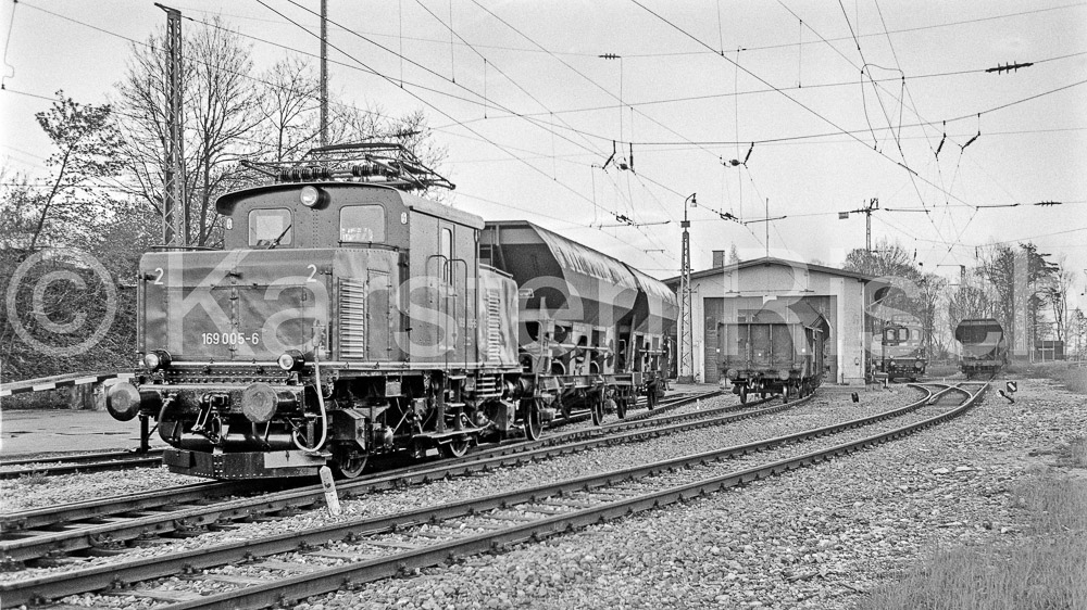 963 0,3 - 1980 44_KR60021