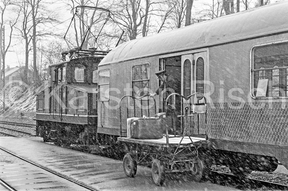 963 11,7 - 1979 36_KR26472