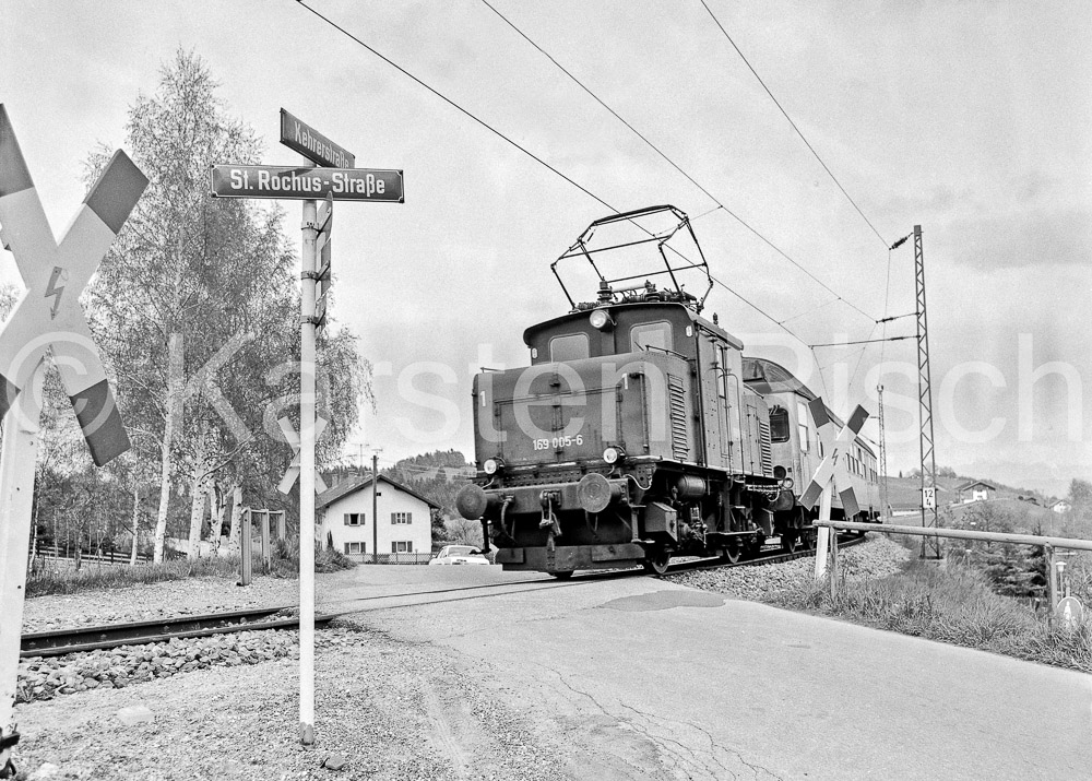 963 12,4 - 1978 102_KR24585