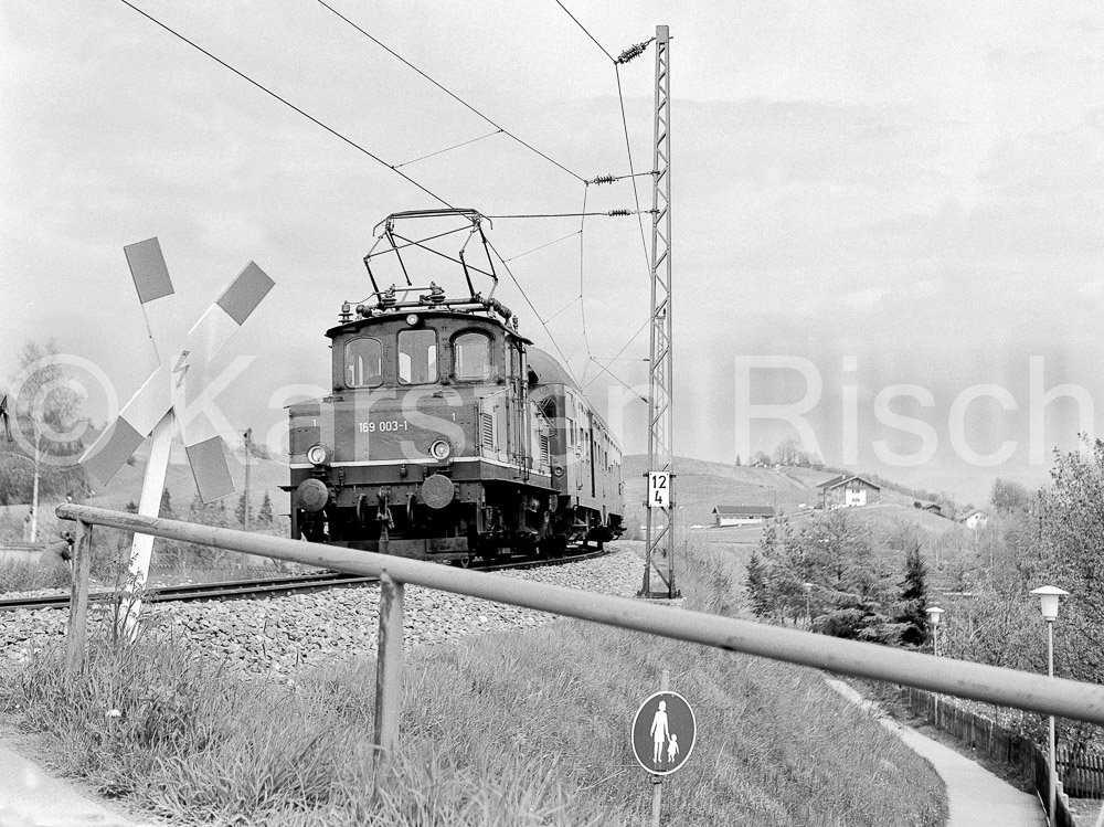 963 12,4 - 1978 103_KR24594