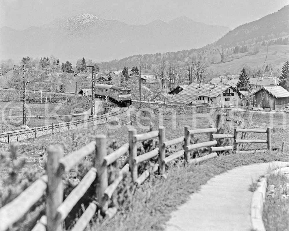 963 12,4 - 1980 42_KR69998