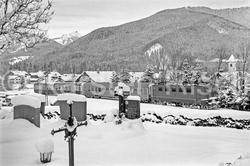 963 16,5 - 1980 11_KR39210