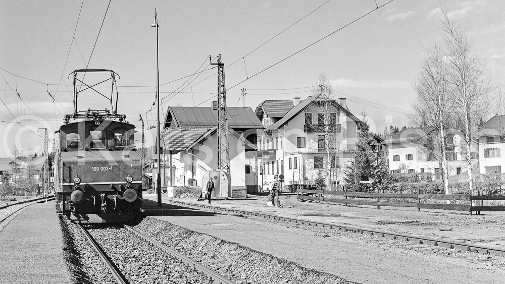 963 16,6 - 1979 27_KR96062