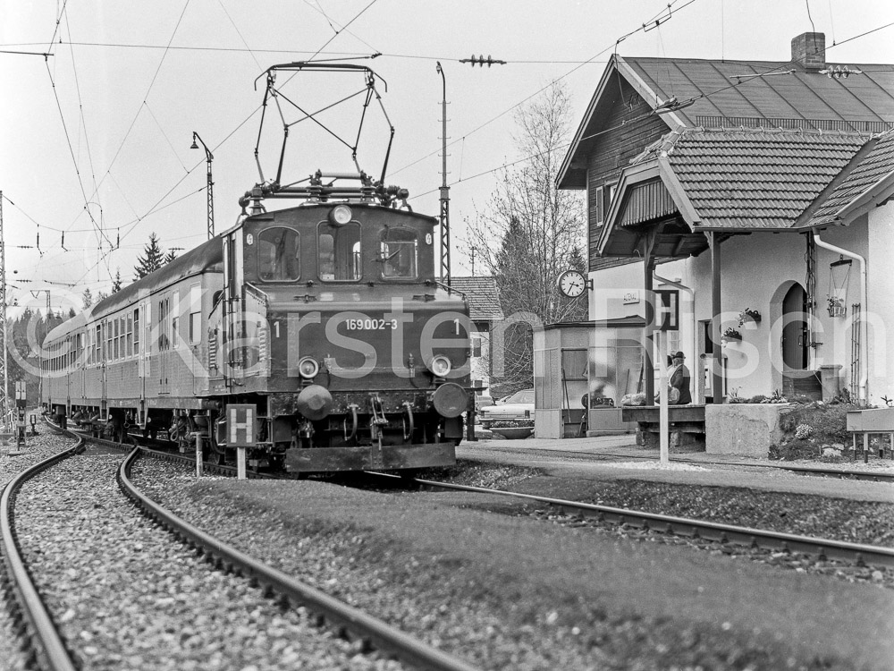 963 16,6 - 1980 43_KR60013