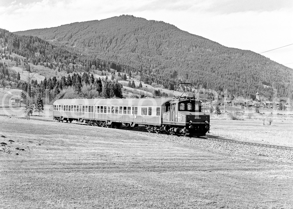 963 21,5 - 1979 28_KR96069