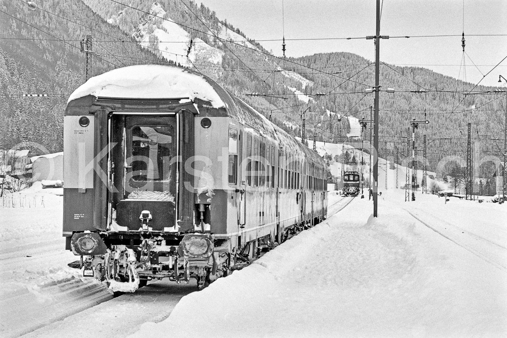 963 23,7 - 1979 198_KR29040