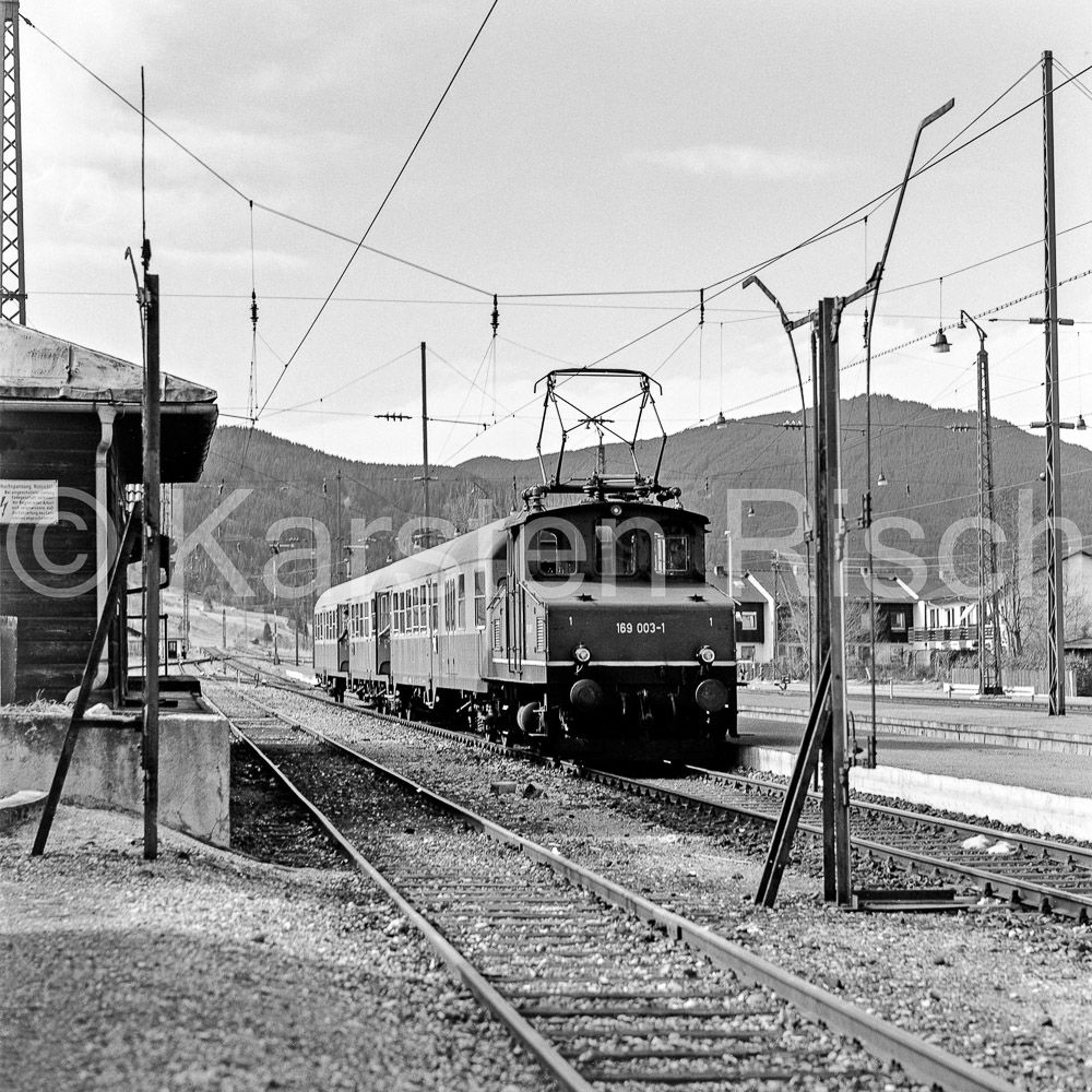 963 23,7 - 1979 28_KR96077