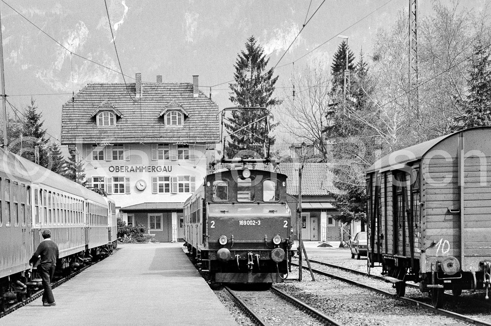 963 23,7 - 1980 47_KR60142