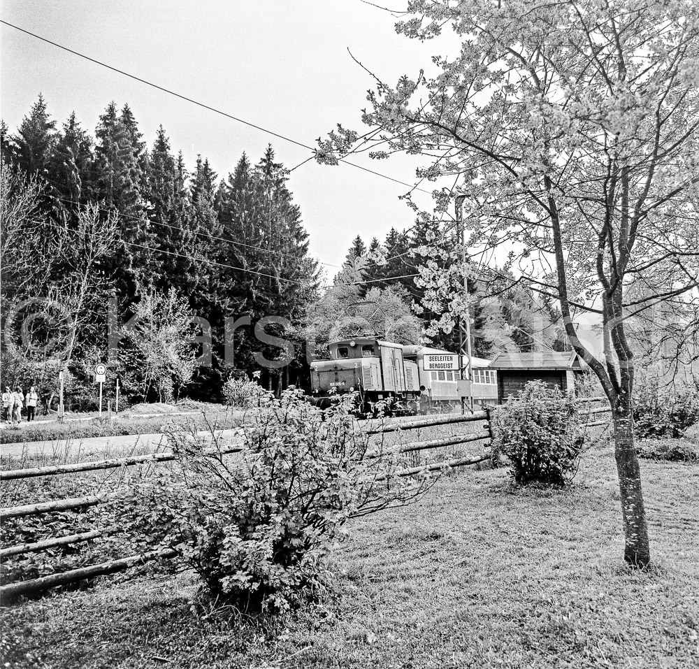 963 3,3 - 1978 101_KR24575