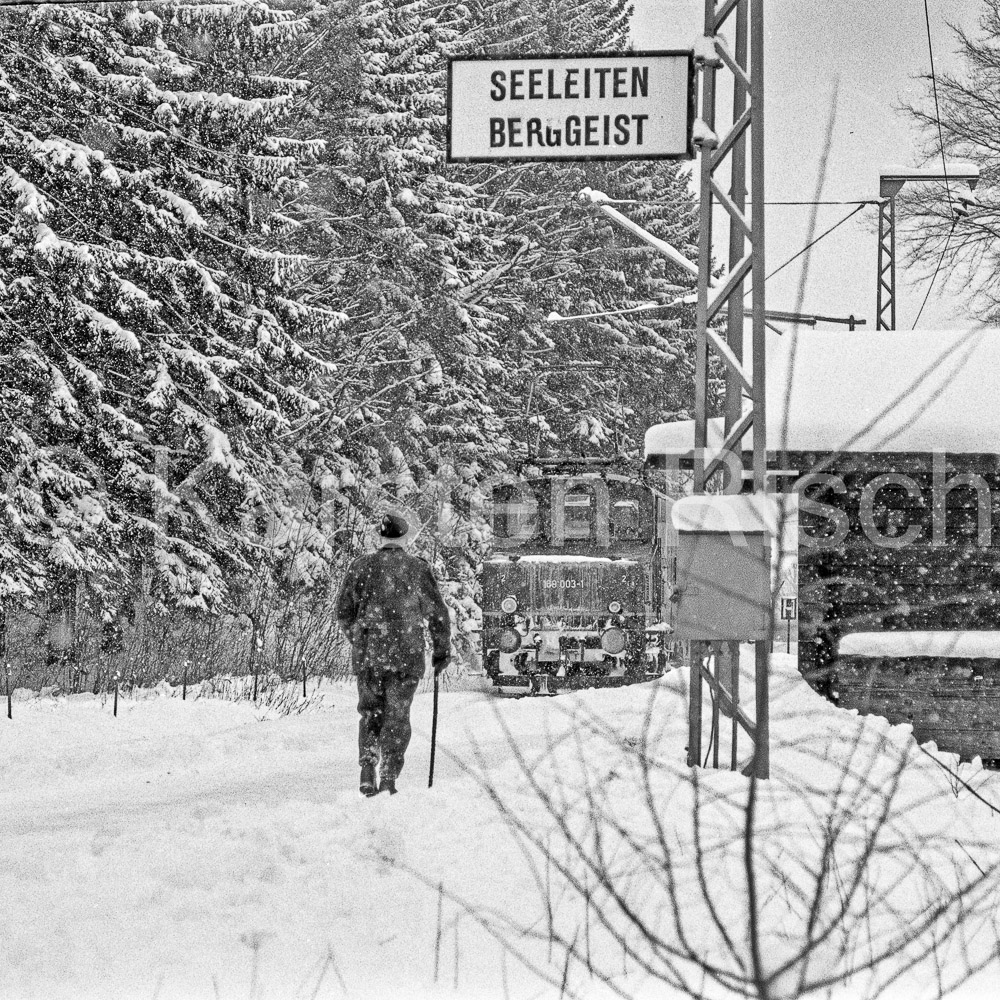 963 3,3 - 1980 11_KR39235