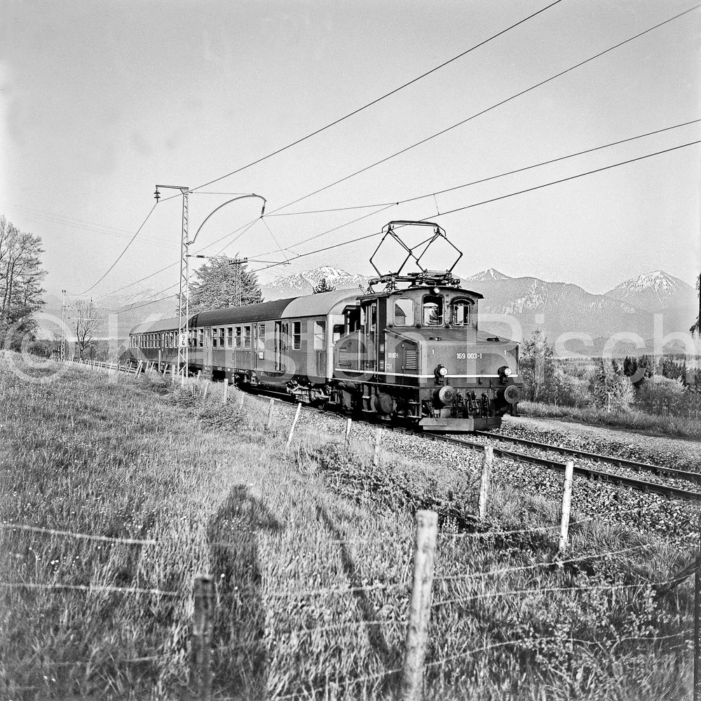 963 9,4 - 1979 79_KR66784