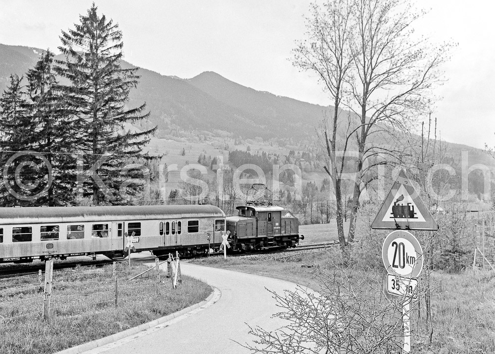 963 9,5 - 1978 102_KR24584