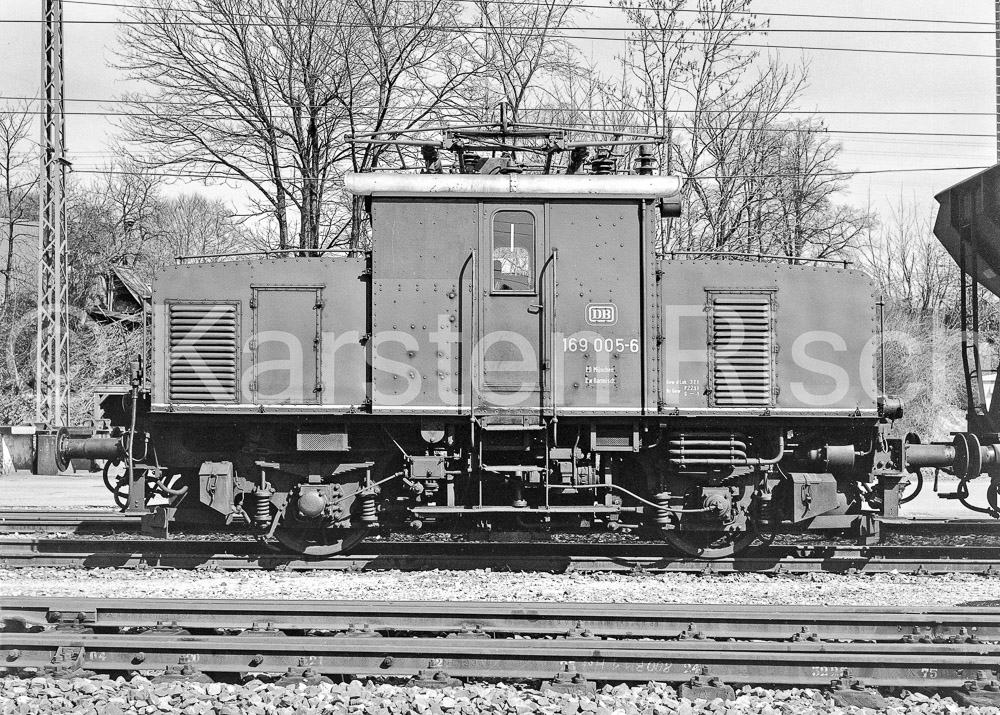 BR 169 005 im Bw Murnau 1979 26_KR96053