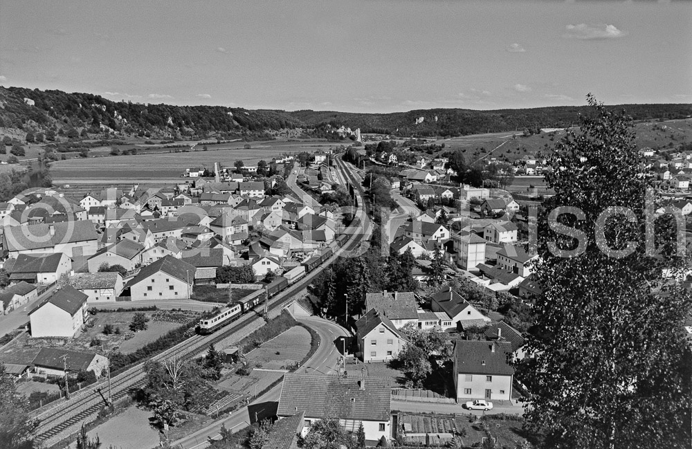 990 118,4 - 1983 17_KR35704