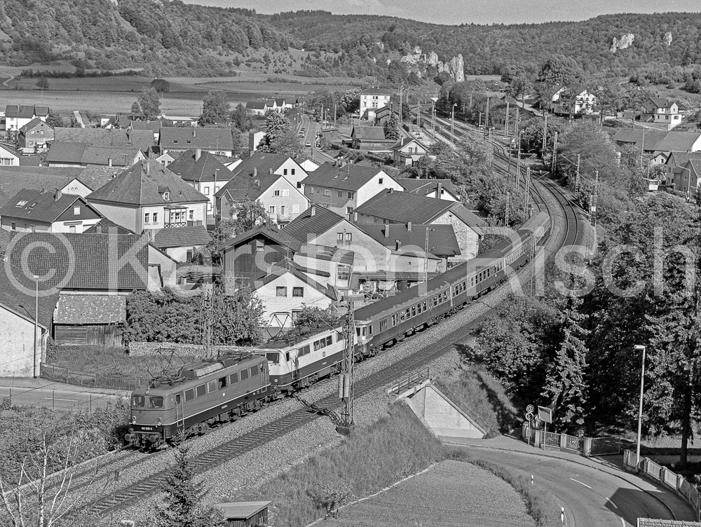 990  118,4 - 1983 26_KR35625