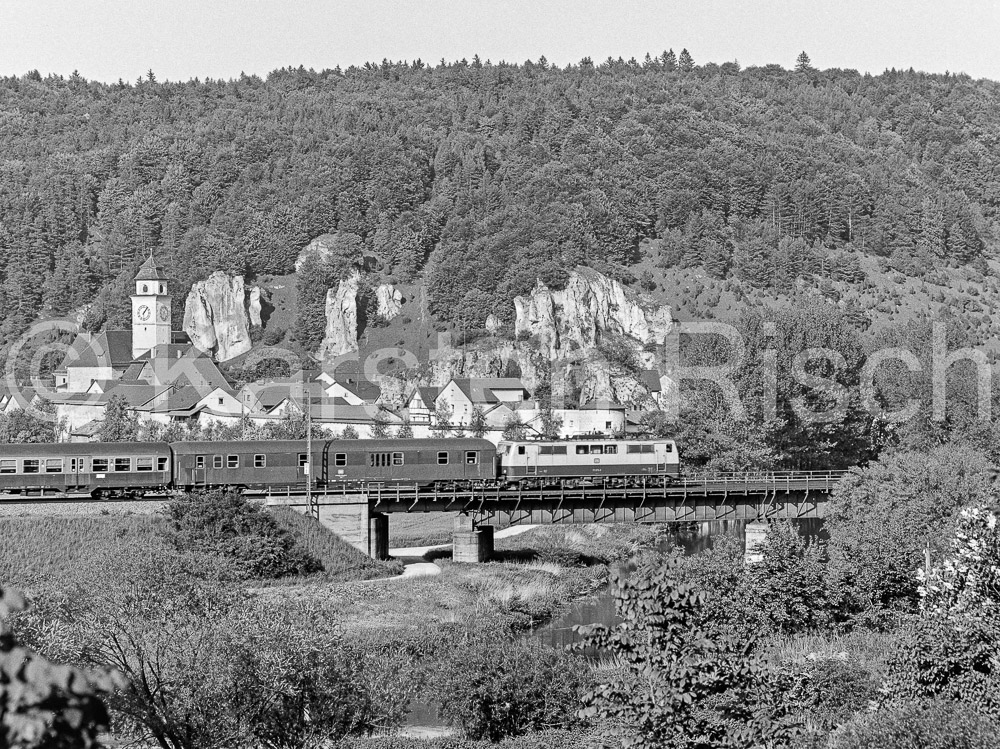 990 119 - 1983 23_KR35594