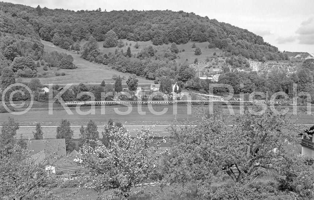 990 125,4 - 1983 25_KR35610