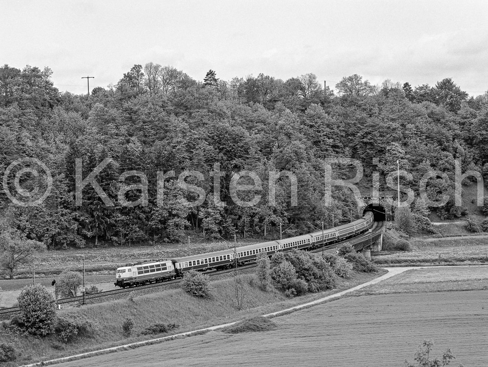 990 128,8 - 1983 23_KR35587