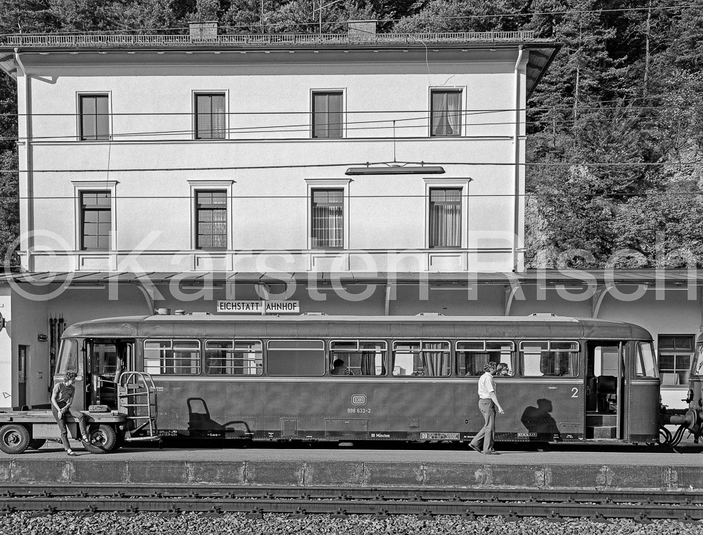 991 0,0 - 1983 22_KR35575