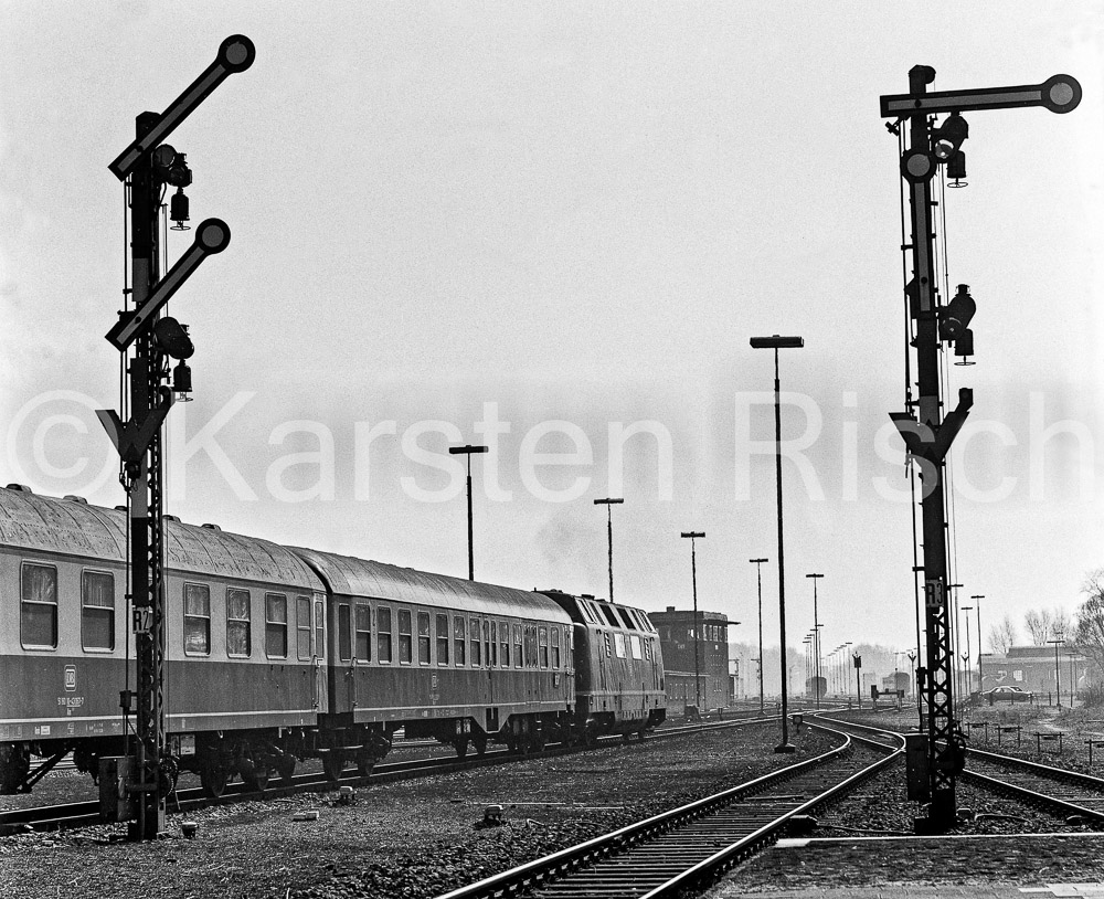 121 273,0 - 1982 24_KR94589