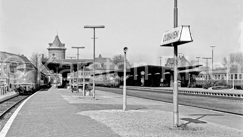 121 273,0 - 1982 24_KR94593