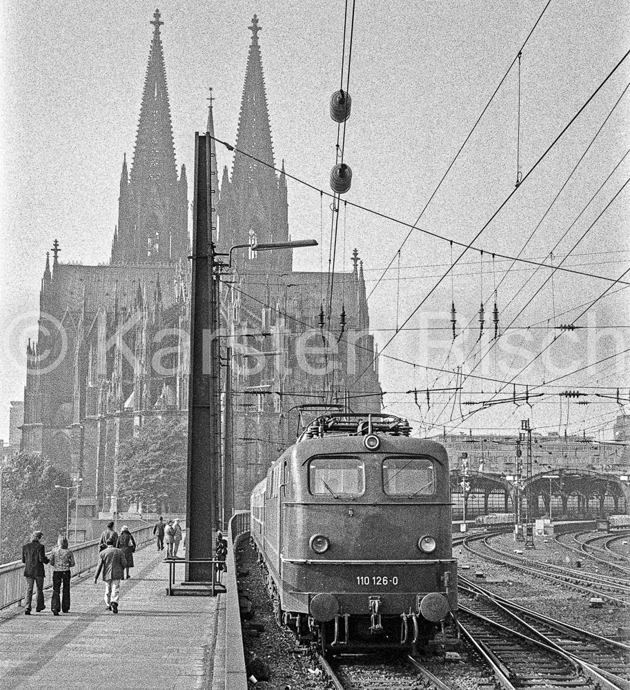 450 0,0 - 1976 73_KR51798